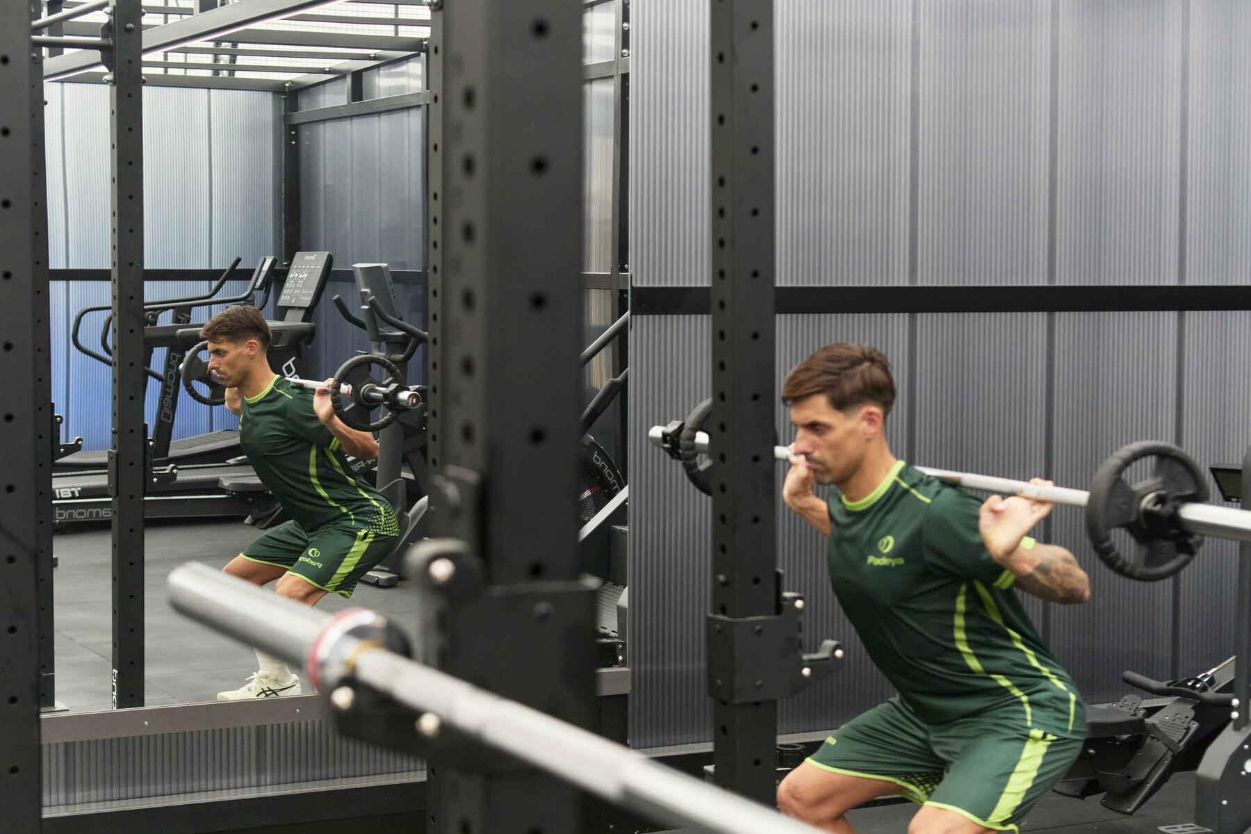 Squat con bilanciere al rack